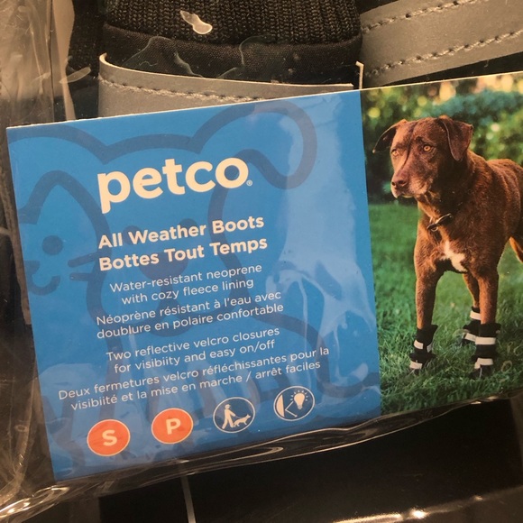 🌲🌲🧑‍🎄🧑‍🎄🌲🌲FREE WITH BUNDLE

Dog Boots all weather fleece lining - Small NWT - Picture 4 of 9